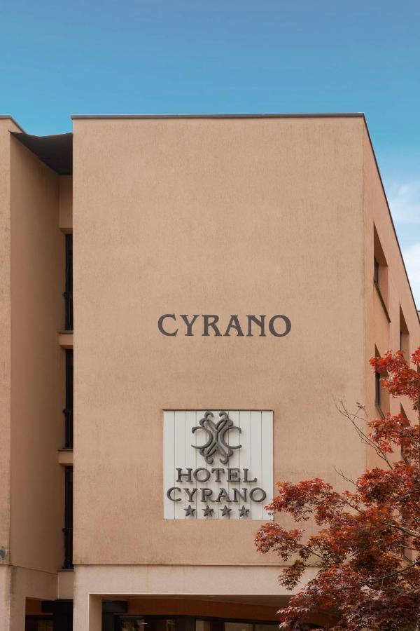Hotel Cyrano Сароно Екстериор снимка